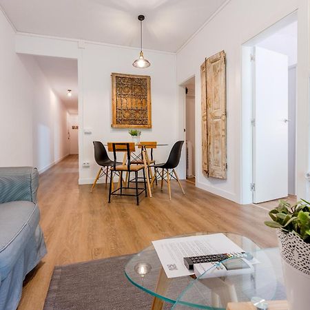 The White Flats Les Corts Apartment Barcelona Bagian luar foto