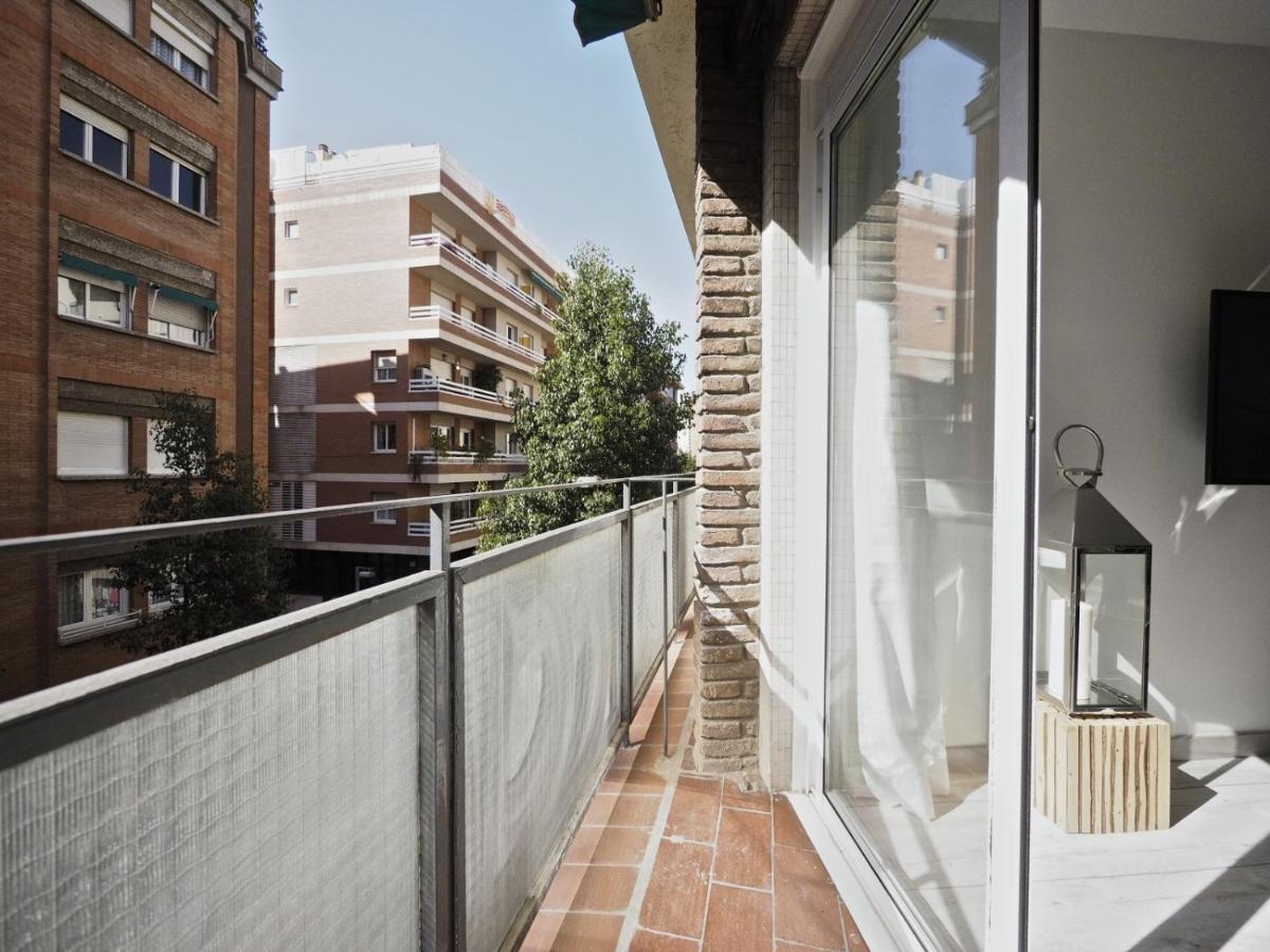 The White Flats Les Corts Apartment Barcelona Bagian luar foto