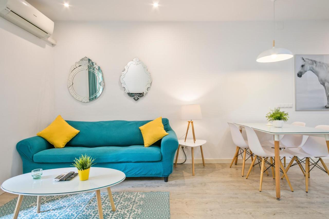 The White Flats Les Corts Apartment Barcelona Bagian luar foto