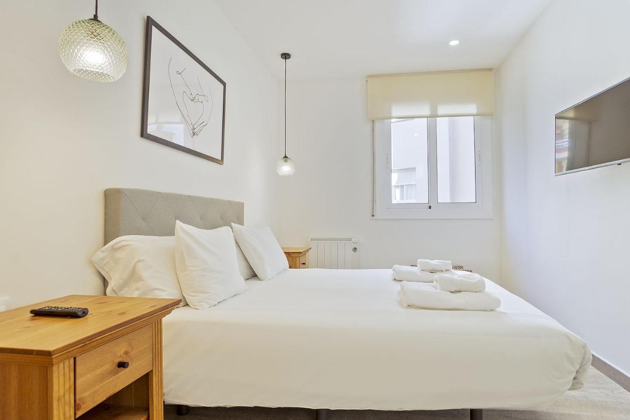 The White Flats Les Corts Apartment Barcelona Bagian luar foto