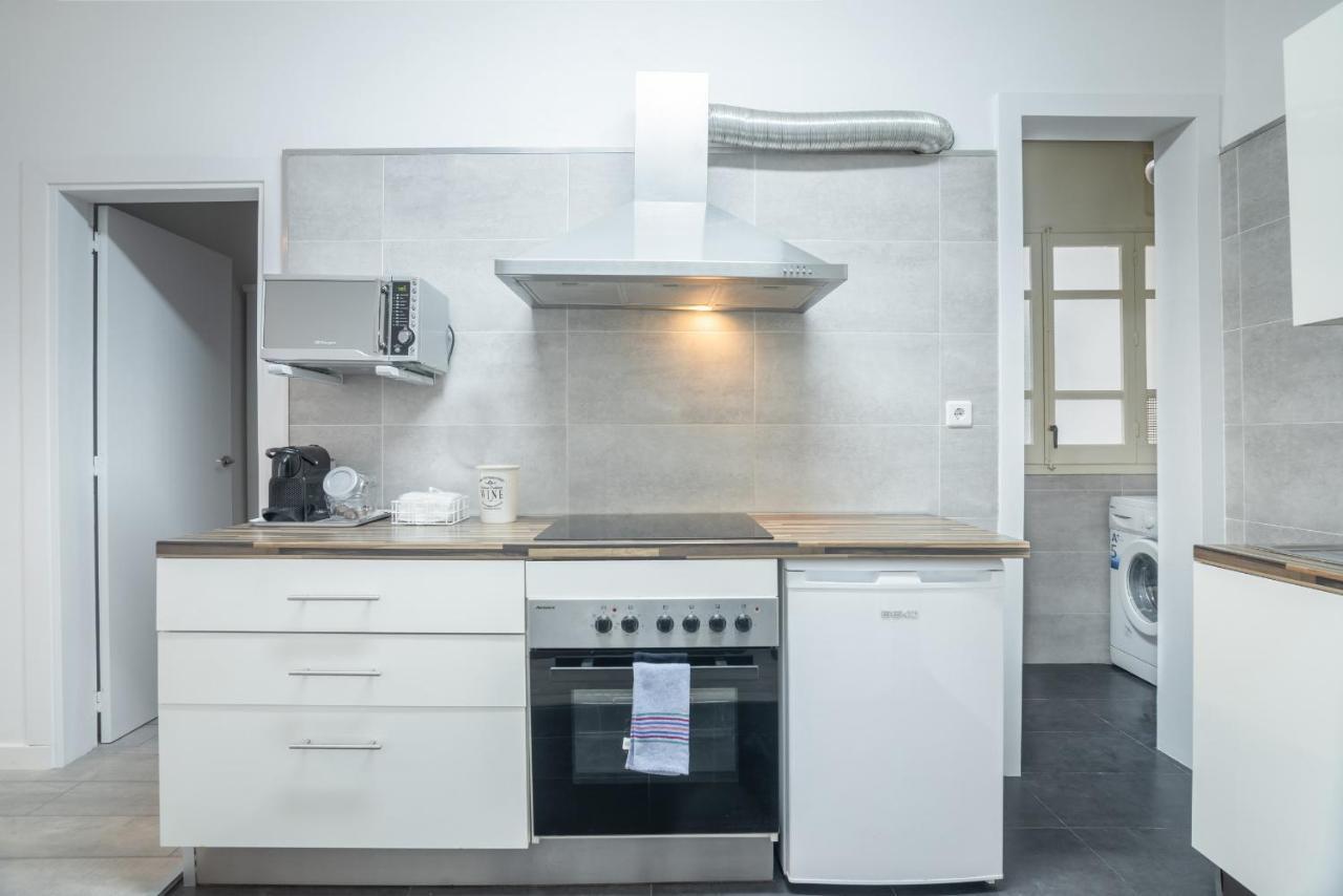 The White Flats Les Corts Apartment Barcelona Bagian luar foto