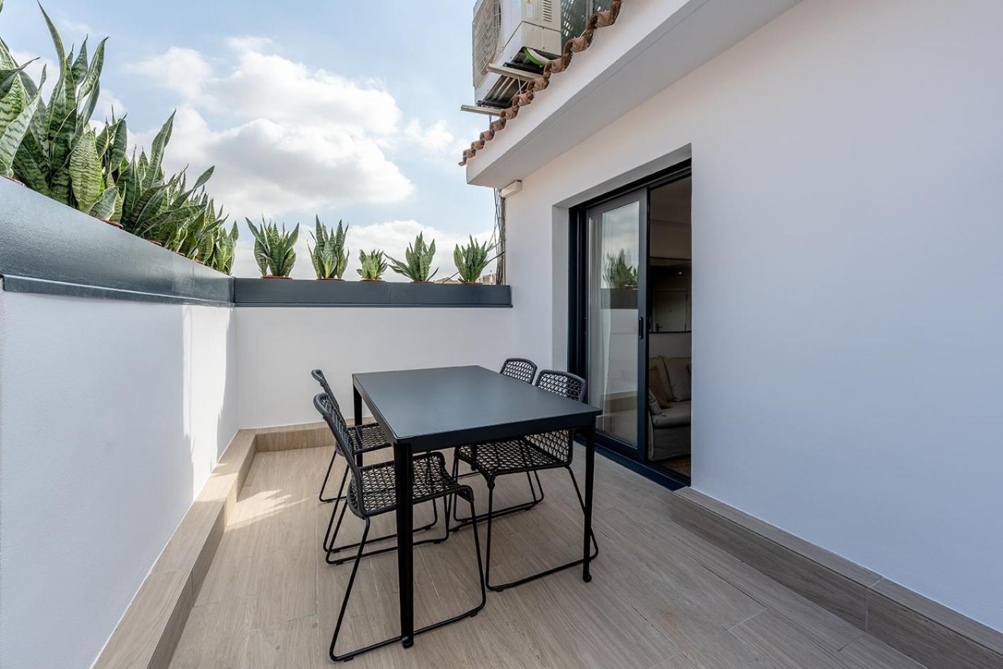 The White Flats Les Corts Apartment Barcelona Bagian luar foto