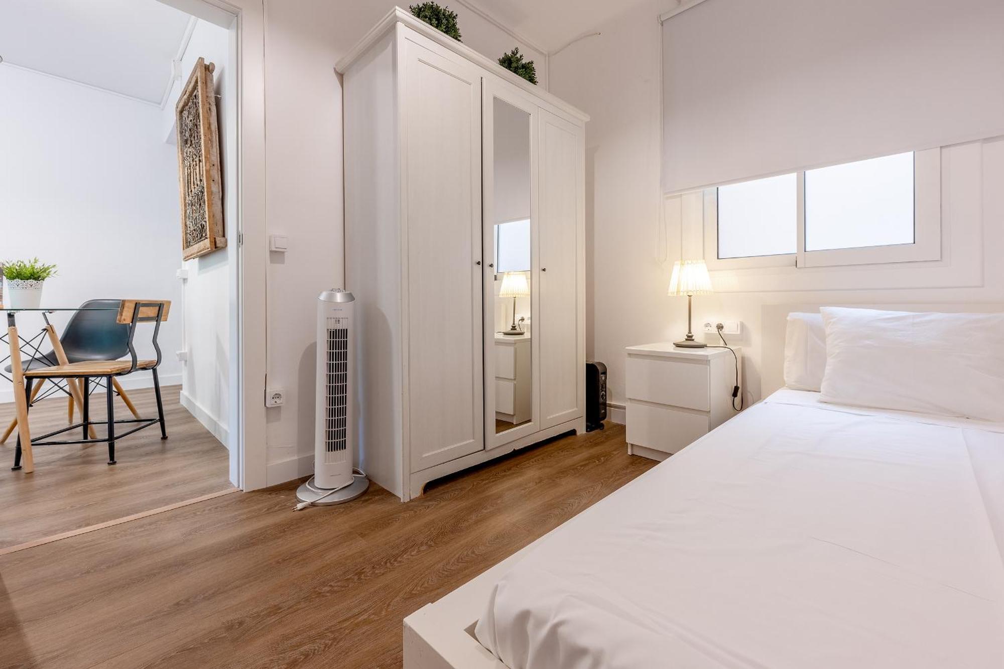 The White Flats Les Corts Apartment Barcelona Bagian luar foto
